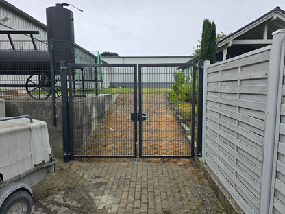 Doppelstabmatten-Tor aus Metall, ideal als Zaunanlage für Grundstückseingänge – MY-Zaunsysteme