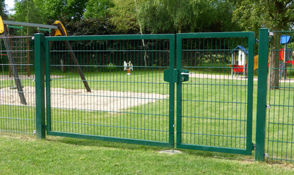 Doppelflügeltor aus Metall für Zaunanlage, ideal für Spielplatz – MY-Zaunsysteme